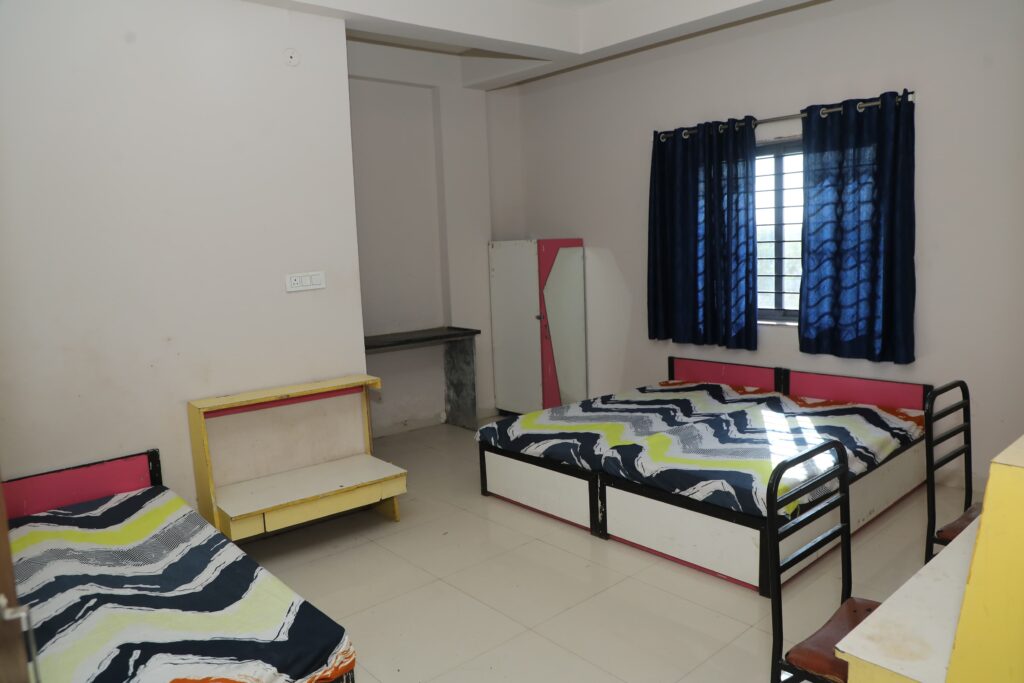 3-Seater Room